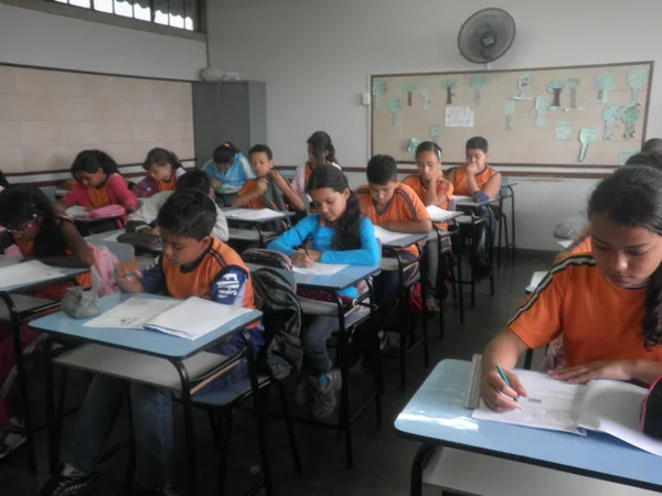 Os dados do Proeb demonstram que desde 2006 há uma tendência de elevação da proficiência dos alunos