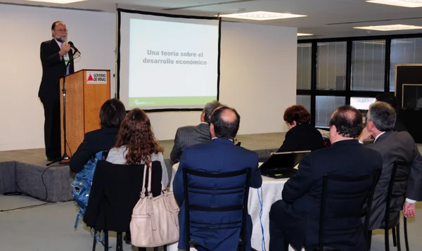 Ricardo Hausmann, da Universidade de Harvard, durante evento na Cidade Administrativa