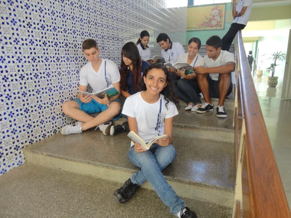 Esta é a terceira vez que Stefani se inscreveu para participar do Jovens Embaixadores