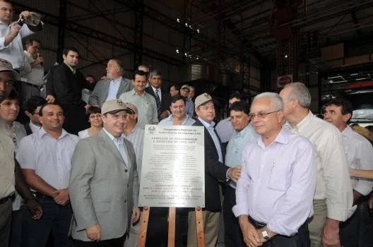 Anastasia inaugurou o Complexo de Armazenagem e Indústria de Café Japy