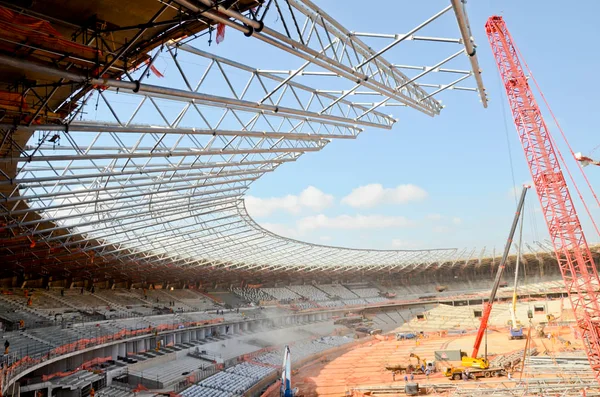 Ao longo do último ano, o estádio começou a ganhar sua nova cara