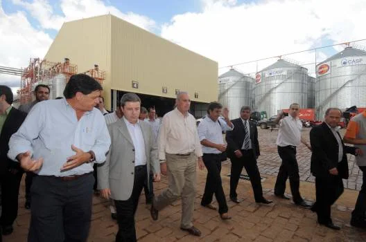 Governador Antonio Anastasia em visita ao Complexo Industrial da Cooxupé