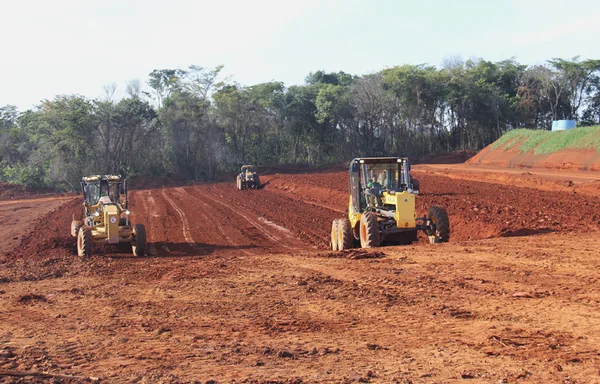 Obras de duplicação da Rodovia LMG- 800 e restauração e aumento da capacidade da rodovia MG-424