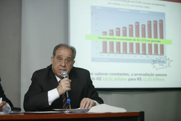 Secretário de Estado de Fazenda, Leonardo Colombini, durante entrevista coletiva