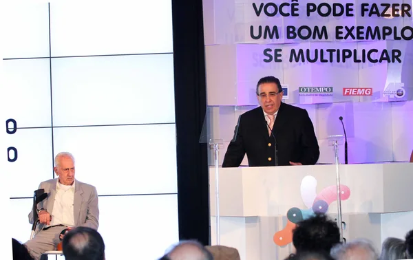 O governador em exercício, Alberto Pinto Coelho, participou da entrega Prêmio Bom Exemplo