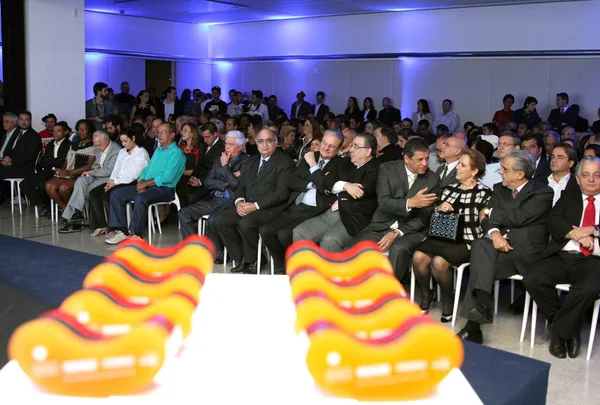 O governador em exercício, Alberto Pinto Coelho, participou da entrega Prêmio Bom Exemplo