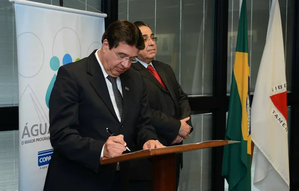 Os recursos fazem parte do maior programa de investimento em saneamento da história do Estado
