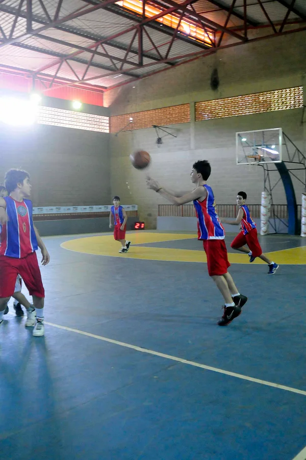 Etapa regional dos jogos contou com decisão no basquete masculino