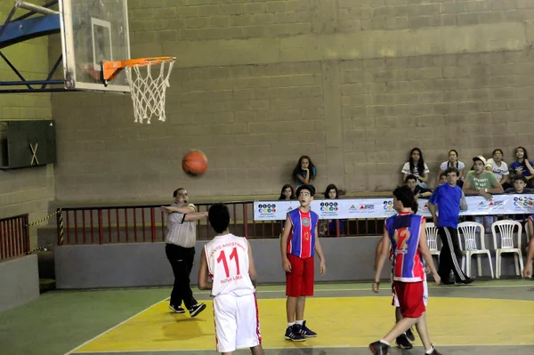 Etapa regional dos jogos contou com decisão no basquete masculino