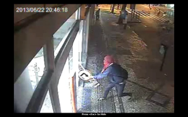 Imagens das reproduções de câmeras de segurança captadas pela Polícia Civil
