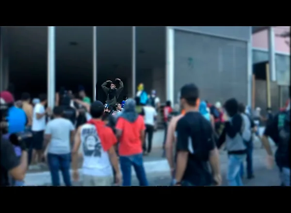 Imagens das reproduções de câmeras de segurança captadas pela Polícia Civil