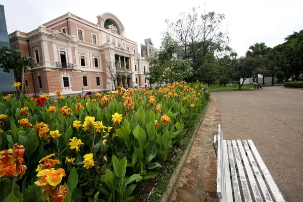 Museu das Minas e dos Metais mescla a arte com ciências, geografia e história