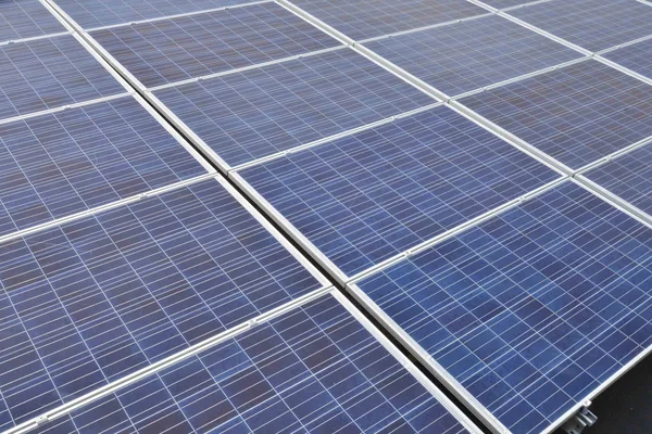 Módulos fotovoltaicos são um exemplo de ações desenvolvidas a partir de pesquisas inovadoras