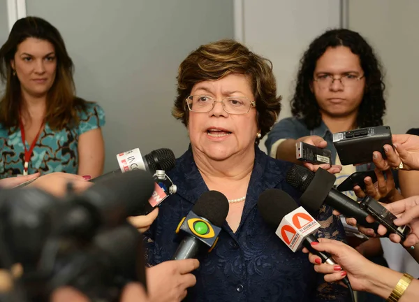 Secretária de Educação, Ana Lúcia Gazzola, destacou política remuneratória do Estado