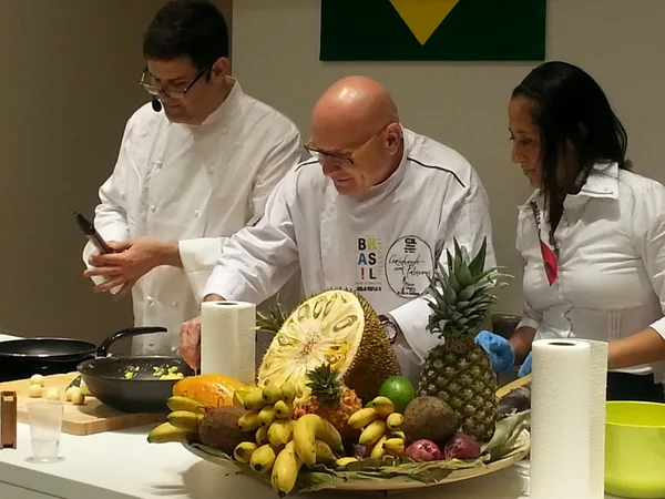 Grandes nomes da gastronomia de Minas Gerais participam da Feira do Livro de Frankfurt, na Alemanha