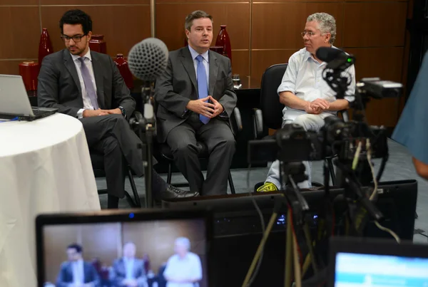 André Barrence, Antonio Anastasia e o escritor Afonso Borges, durante o bate-papo
