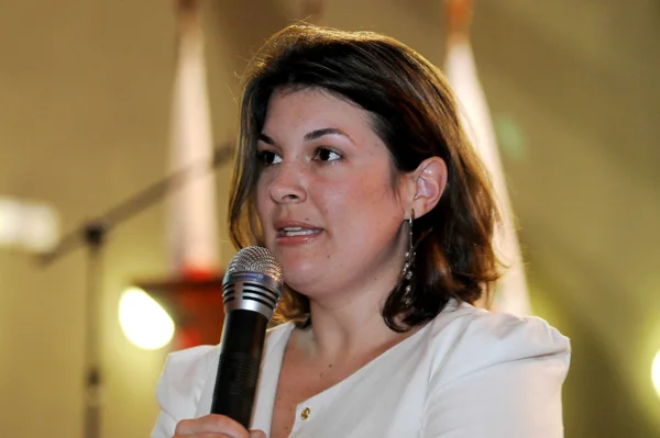 Política de gestão de pessoas interfere diretamente na qualidade dos serviços públicos, diz Fernanda