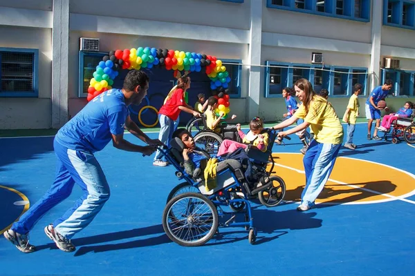 Projeto da AMR promove a inclusão esportiva de jovens com deficiência física