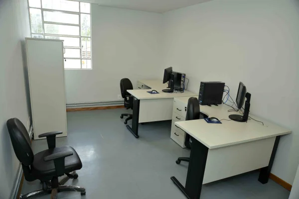 A Aisp foi instalada em um prédio de 662 metros quadrados e reunirá policiais militares e civis