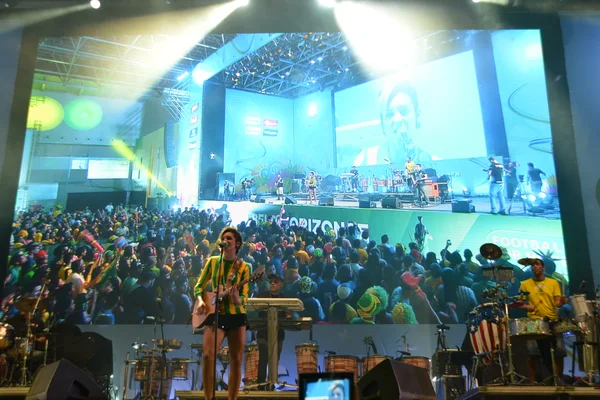 Cantora Dani Moraes é uma das atrações neste terceiro dia de FIFA Fan Fest em Belo Horizonte