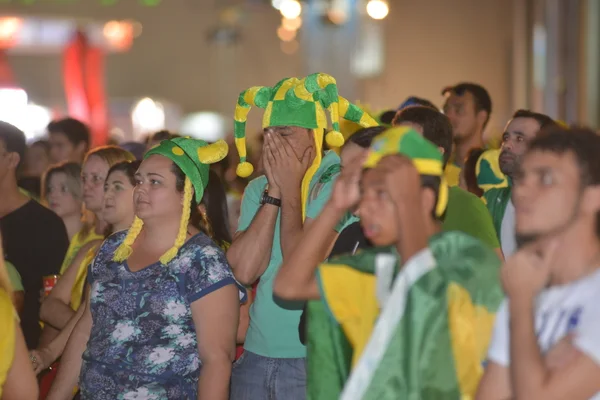 Mais de 20 mil torcedores acompanham as partidas da Copa do Mundo e a programação cultural do evento