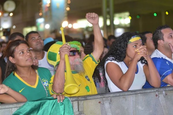 Mais de 20 mil torcedores acompanham as partidas da Copa do Mundo e a programação cultural do evento