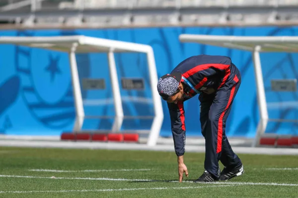 Equipe realizou o reconhecimento do gramado no Mineirão
