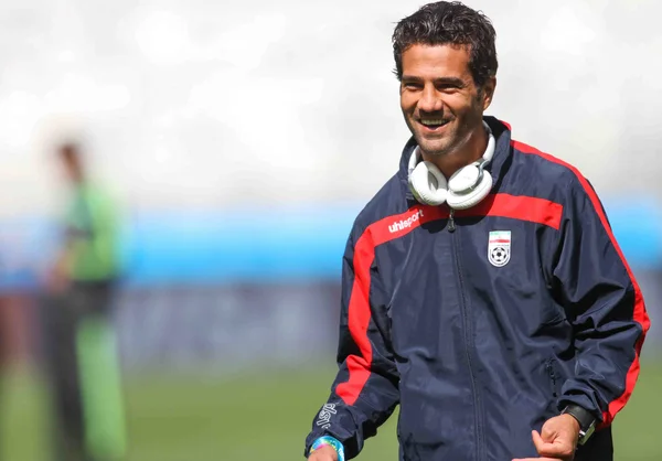 Equipe realizou o reconhecimento do gramado no Mineirão