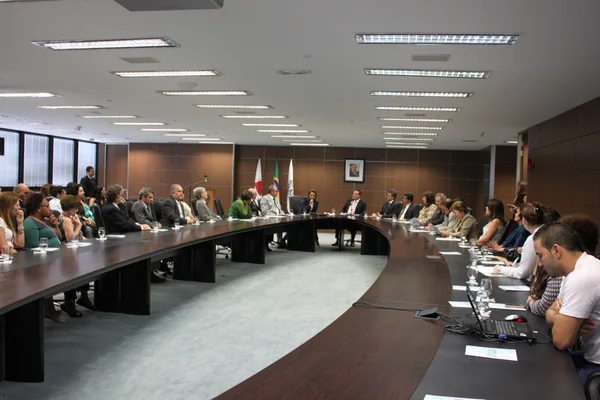 A solenidade, realizada no Palácio Tiradentes, contou com a presença de autoridades