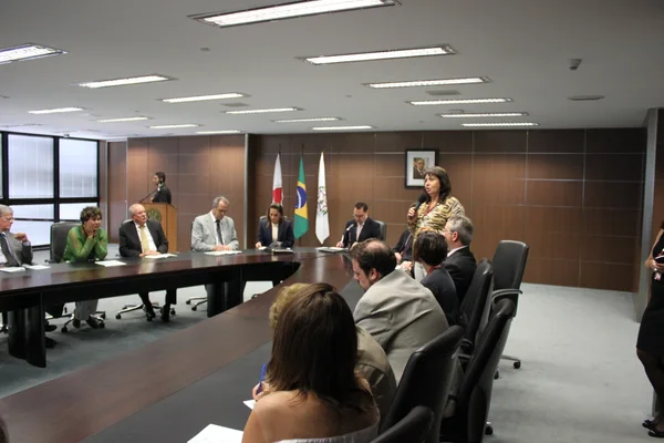 A solenidade, realizada no Palácio Tiradentes, contou com a presença de autoridades