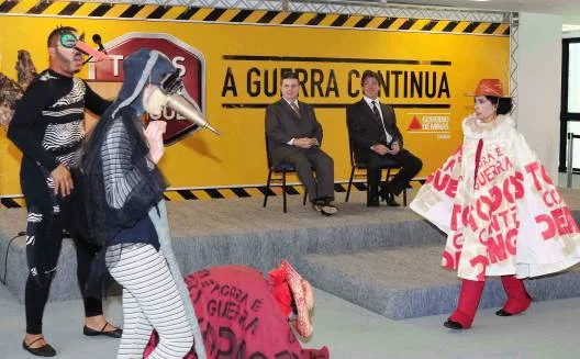 Apresentação teatral do grupo Saúde em Cena