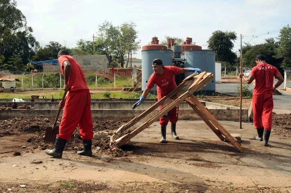 Ainda como projeto-piloto, a usina produziu 1.080 quilos de adubo orgânico em 5 meses