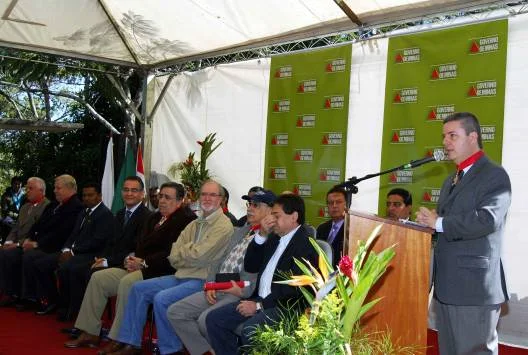 Governador em pronunciamento na solenidade no Parque Estadual do Sumidouro