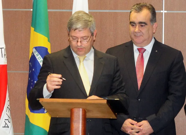 O diretor da YTI-Yser, Bernardo Maia, e o secretário Narcio Rodrigues