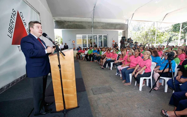 "Devemos reconhecer as décadas de trabalho dedicadas por Minas", disse Anastasia