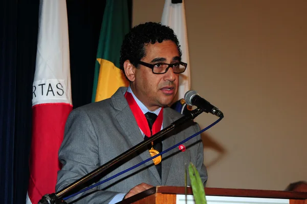 Orador oficial, o reitor da Universidade do Estado de Minas gerais (Uemg), Dijon Moraes Júnior