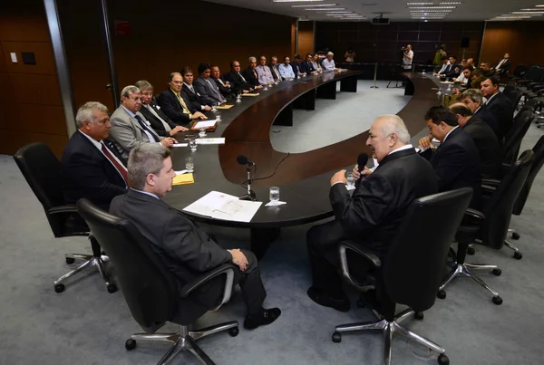 Deputado Romel Anízio (PP) e prefeitos