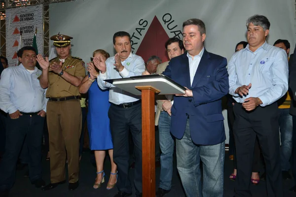 Governador assina convênio do ProMunicipio