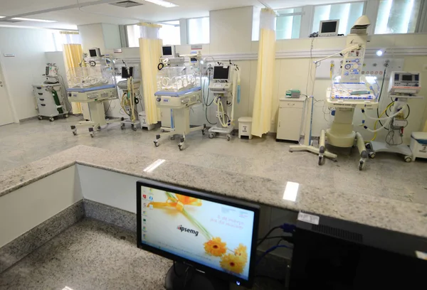 Inauguração das obras de reforma da ala C e do bloco D do Hospital Governador Israel Pinheiro