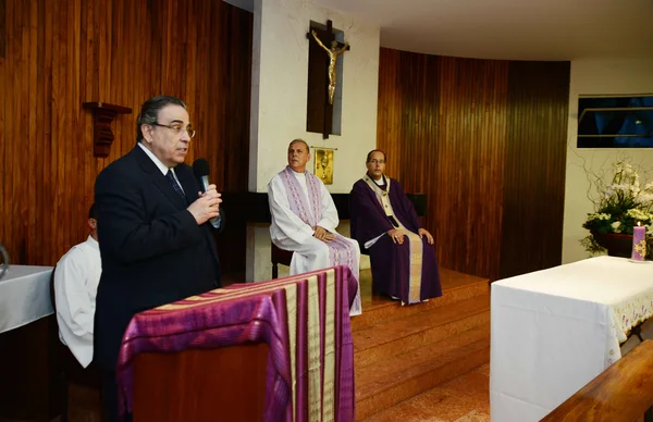 Missa foi presidida por Dom Walmor Oliveira de Azevedo na Capela do Palácio da Liberdade
