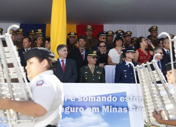 Evento marcou também a entrega da Medalha Alferes Tiradentes a 237 autoridades civis e militares