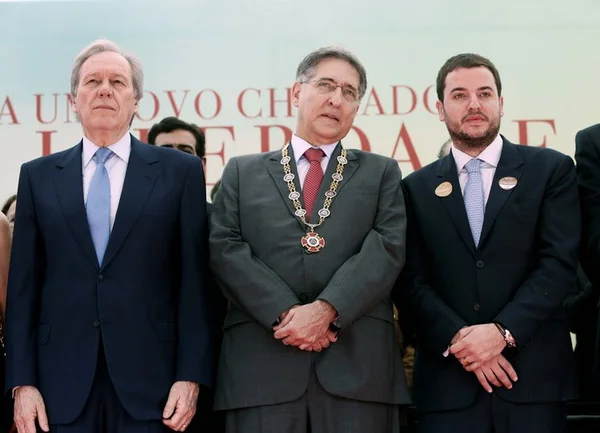 O presidente do STF Ricardo Lewandowski foi condecorado com o Grande Colar