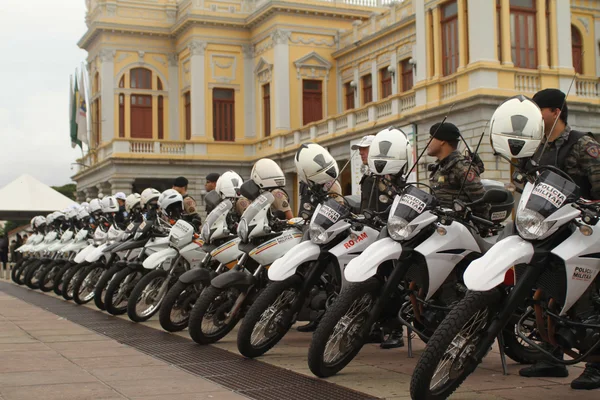 A Operação Natalina da Polícia Militar foi lançada, nesta terça-feira (1/12), na Praça da Estação, em Belo Horizonte