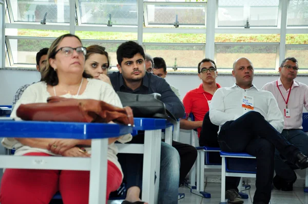 Fernando Tadeu David explica que esta etapa busca aprofundar os problemas de cada território e achar solução para cada um deles coletivamente