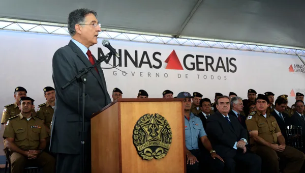 Governador entrega 357 veículos para a Polícia Militar de Minas Gerais