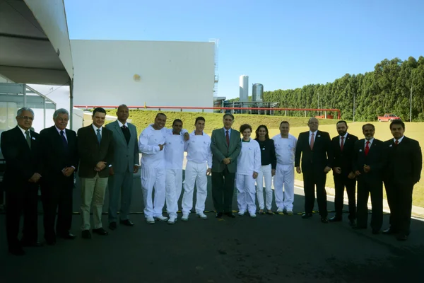 Fernando Pimentel participa da inauguração da primeira fábrica da divisão de nutrição infantil da Danone no Brasil