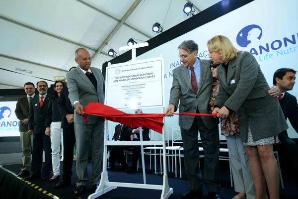 Fernando Pimentel participa da inauguração da primeira fábrica da divisão de nutrição infantil da Danone no Brasil