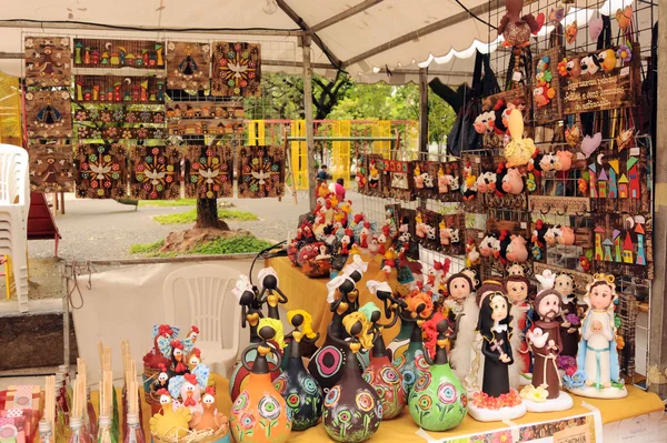 Feira Estadual de Economia Popular Solidária oferece diversidade de produtos em BH