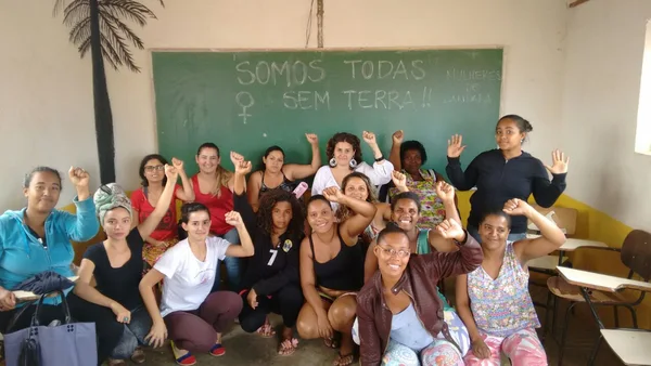 Em Belo Horizonte, os cursos estão sendo realizados nas Ocupações Dandara e Rosa Leão