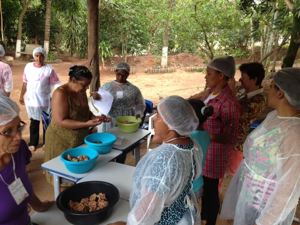 Em Ouro Verde de Minas, alunas do Mulheres Mil realizaram o curso de Doces